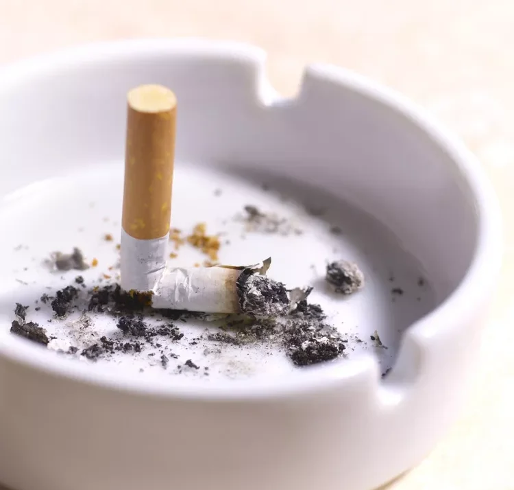 cigarette in a ash tray